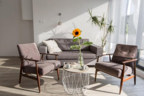 Sunny Mokotow - apartment near the metro